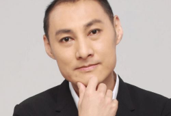 曹征个人资料图片,光影交织的艺术人生