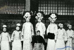 清朝嫔妃照片,穿越时空的美丽瞬间